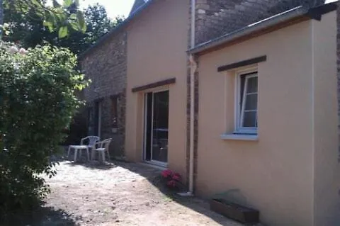 La Petite Maison D'Evran Evran